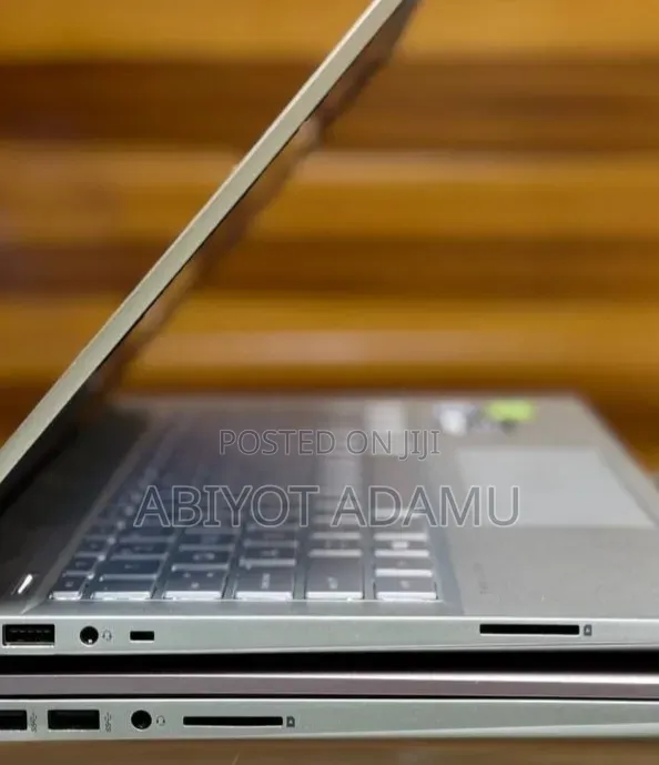 New Laptop HP 550 16GB Intel Core i5 SSD 256GB