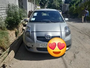 Toyota Yaris 2007 Gray