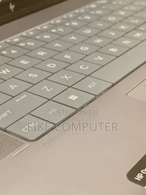 New Laptop HP OmniBook X Flip 14" 8GB AMD Ryzen 5 SSD 512GB