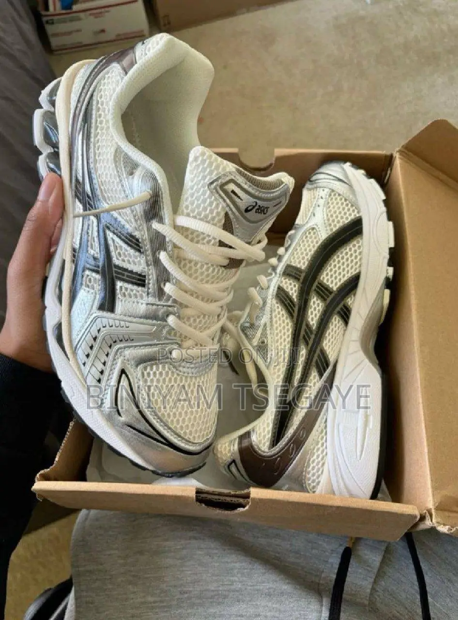 Kings—Shoe