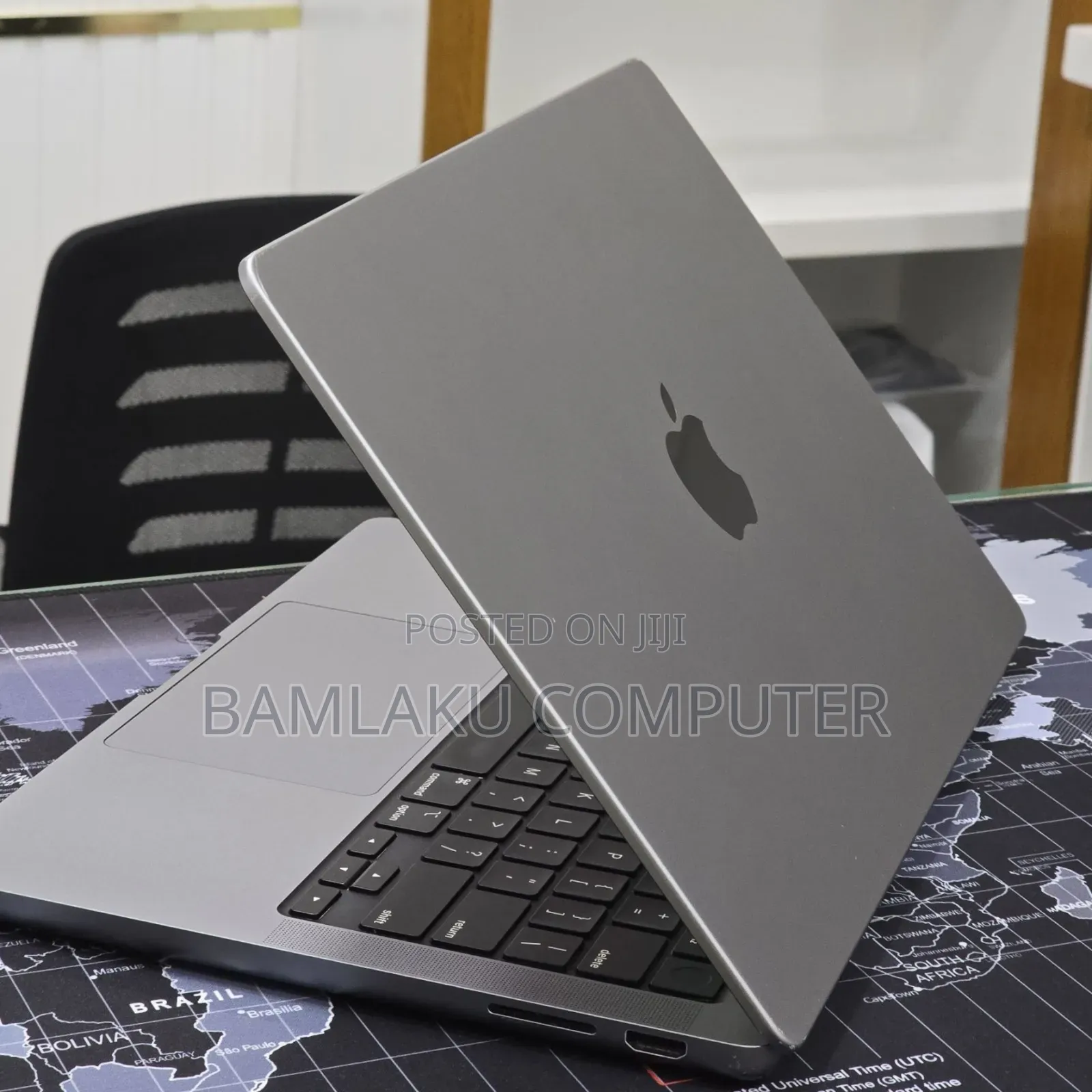 New Laptop Apple MacBook Pro 2023 M3 Pro 8GB Apple M3 Pro SSD 512GB