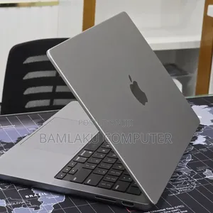 New Laptop Apple MacBook Pro 2023 M3 Pro 8GB Apple M3 Pro SSD 512GB