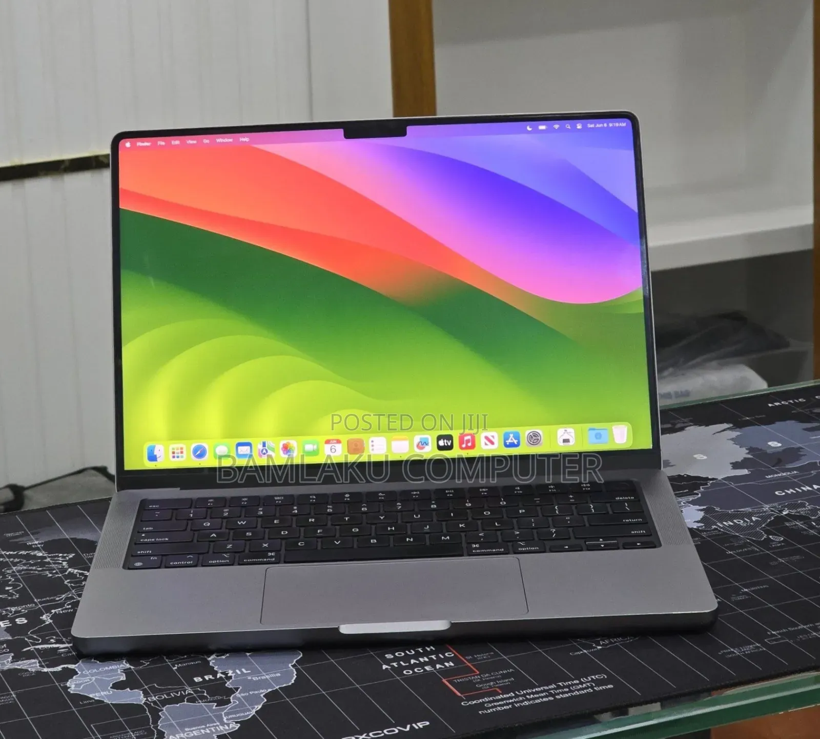 New Laptop Apple MacBook Pro 2023 M3 Pro 8GB Apple M3 Pro SSD 512GB