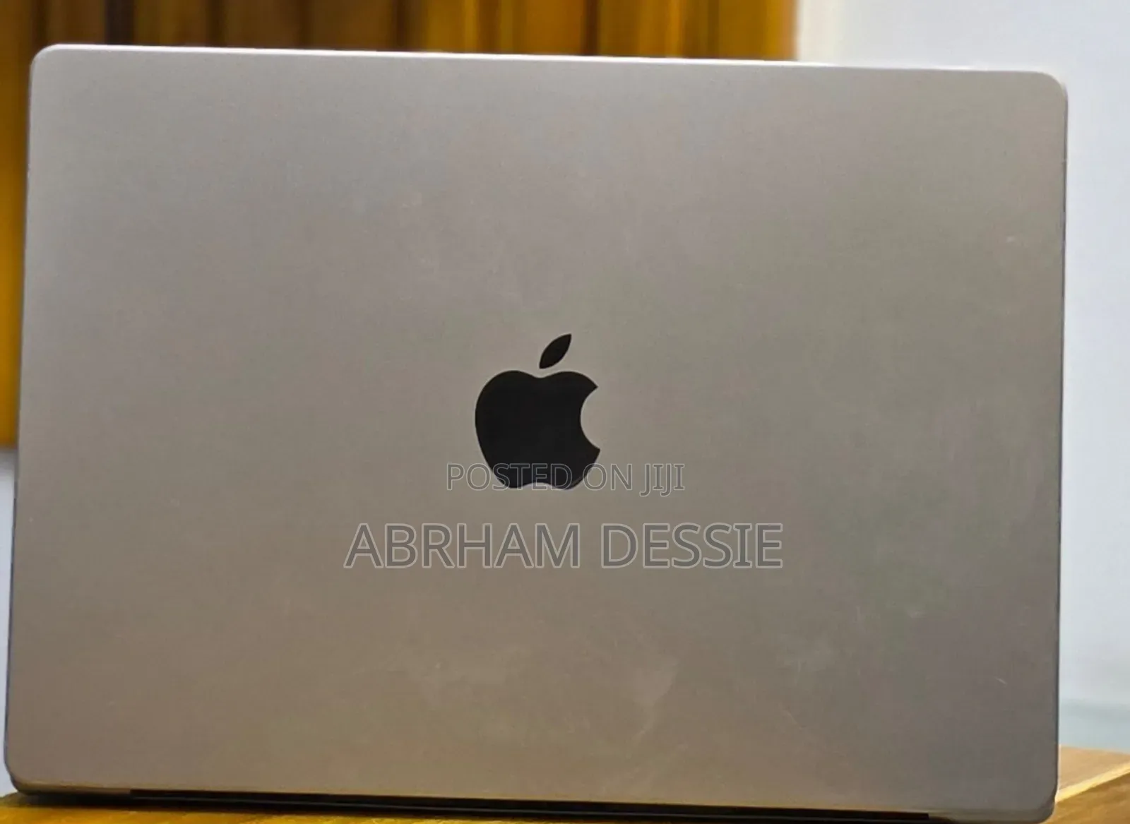 New Laptop Apple MacBook Pro 2021 M1 32GB Apple M1 Pro SSD 512GB