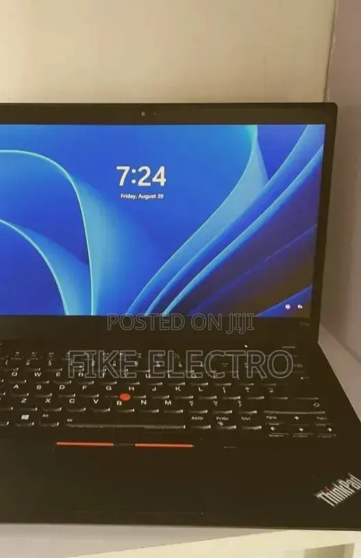 New Laptop Lenovo ThinkPad T14s Gen 2 16GB Intel Core i7 SSD 512GB