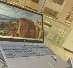 New Laptop HP Stream Notebook 16GB Intel Core i5 SSD 1T
