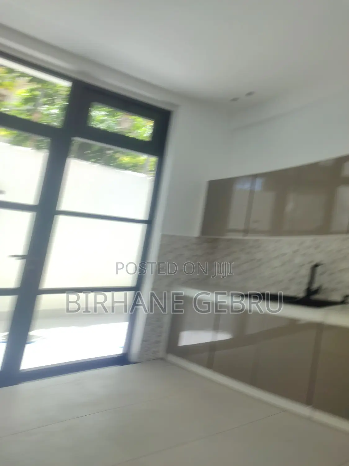 6bdrm House in G+2, Bole for sale