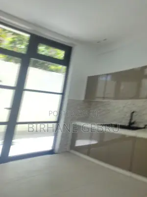6bdrm House in G+2, Bole for sale