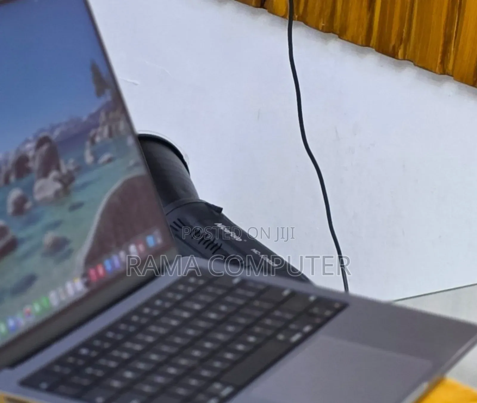 New Laptop Apple MacBook Pro 2020 M1 32GB Apple M1 SSD 512GB