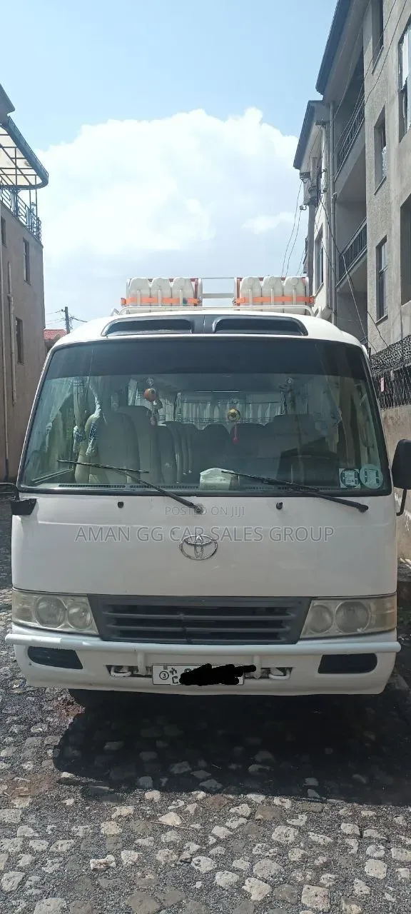Toyota Coaster 2013 White
