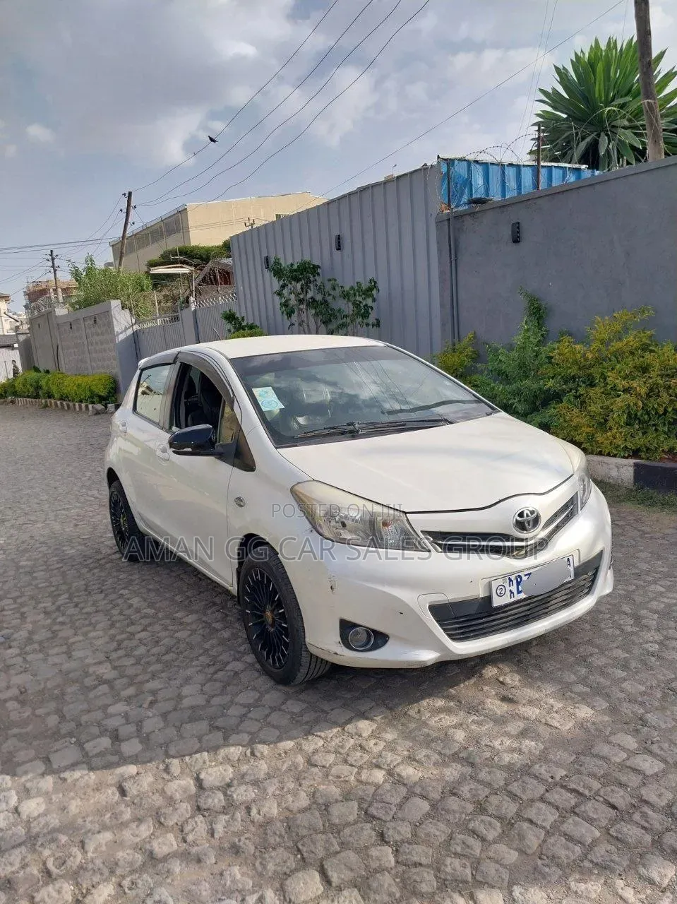 Toyota Yaris 2014 Ivory