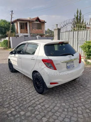 Toyota Yaris 2014 Ivory