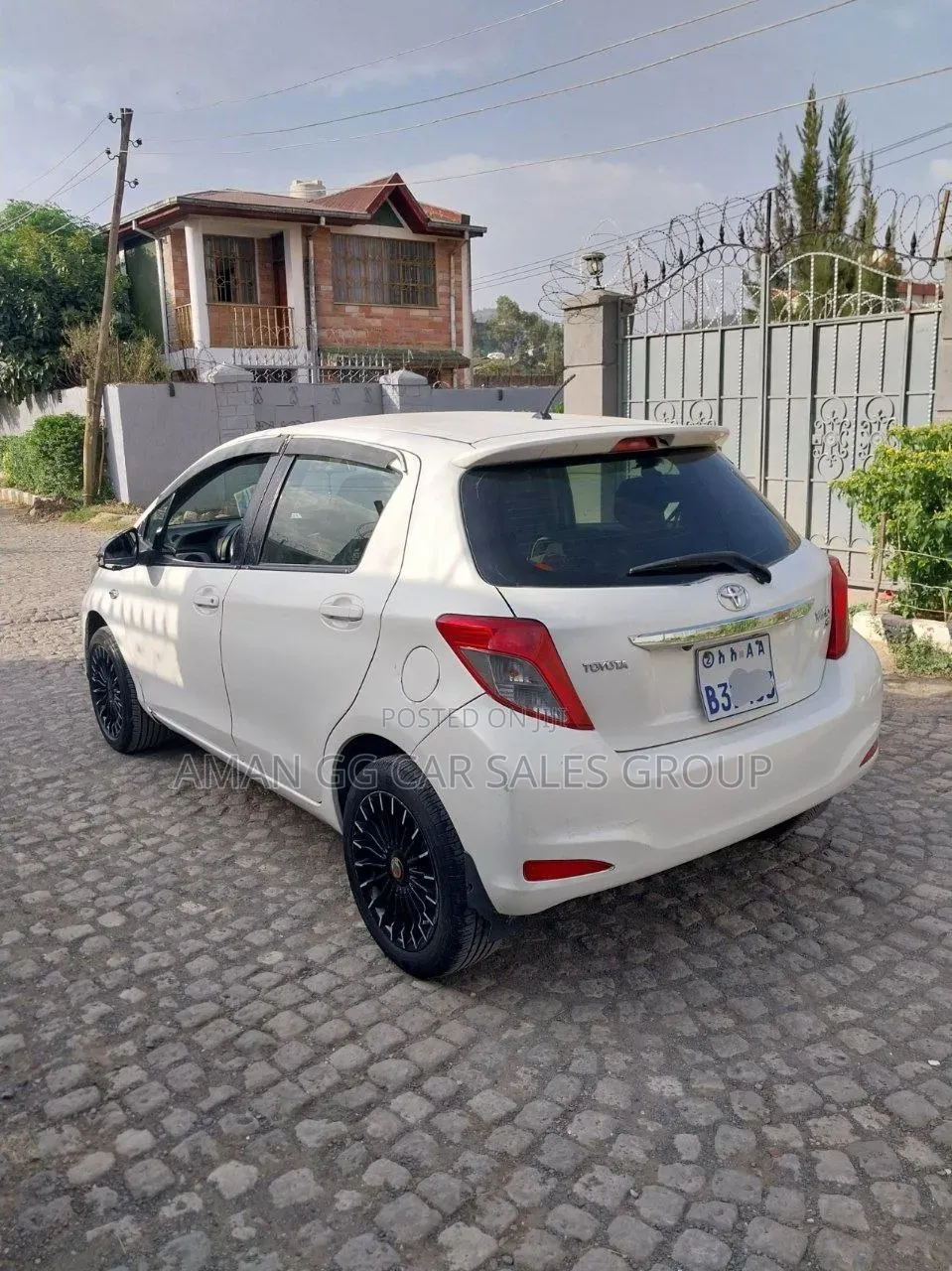 Toyota Yaris 2014 Ivory
