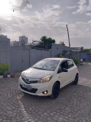 Toyota Yaris 2014 Ivory
