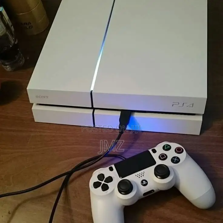 Dubai Used Ps4 Fat With Joystcks በአሪፍ ዋጋ