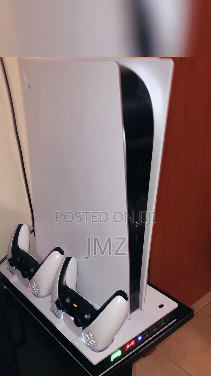 Dubai Used Ps5 Slim With Controllers