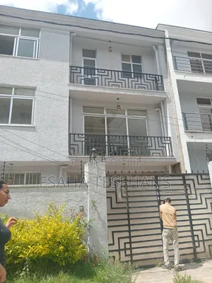 6bdrm House in G+2 House, Bole for rent