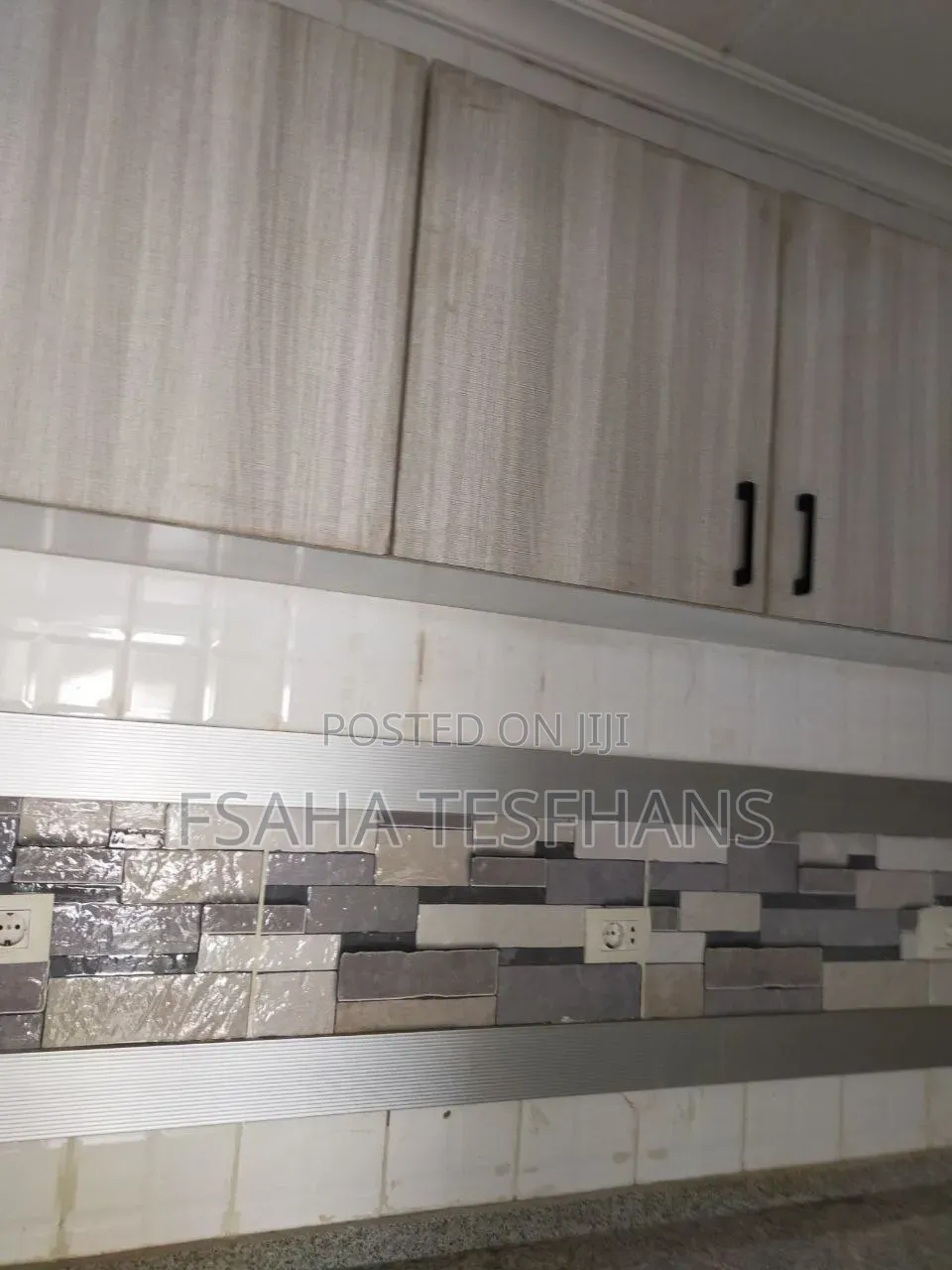 6bdrm House in G+2 House, Bole for rent
