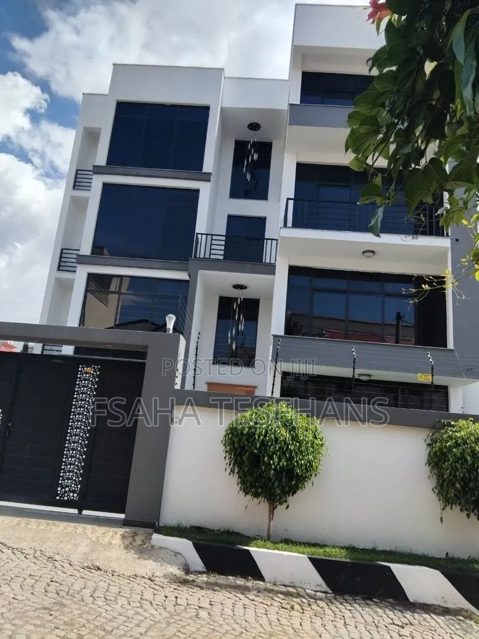 6bdrm House in House G+2, Bole for rent