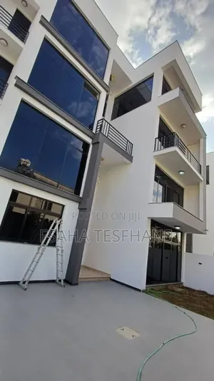 5bdrm House in House G+2, Bole for rent