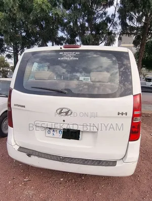 Hyundai H1 2009 White