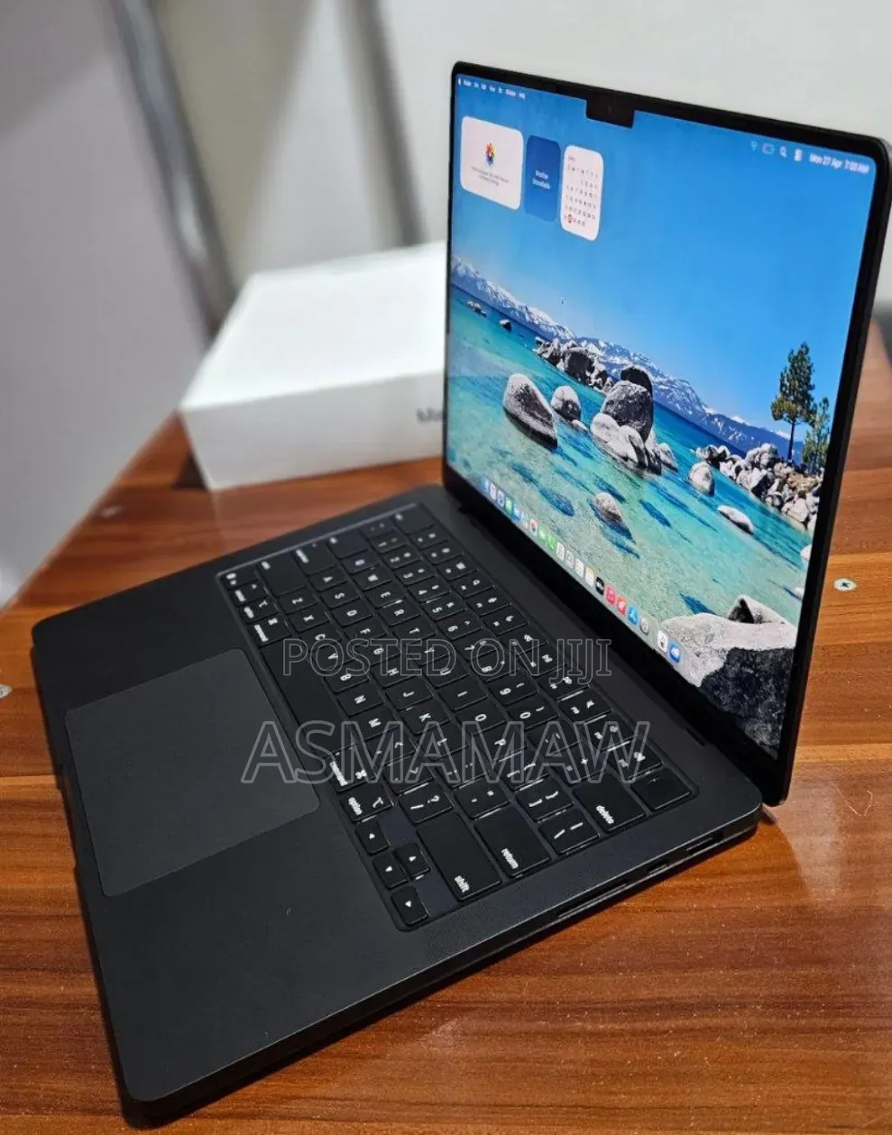 New Laptop Apple MacBook Pro 2025 M5 16GB Intel Core i5 SSD 512GB