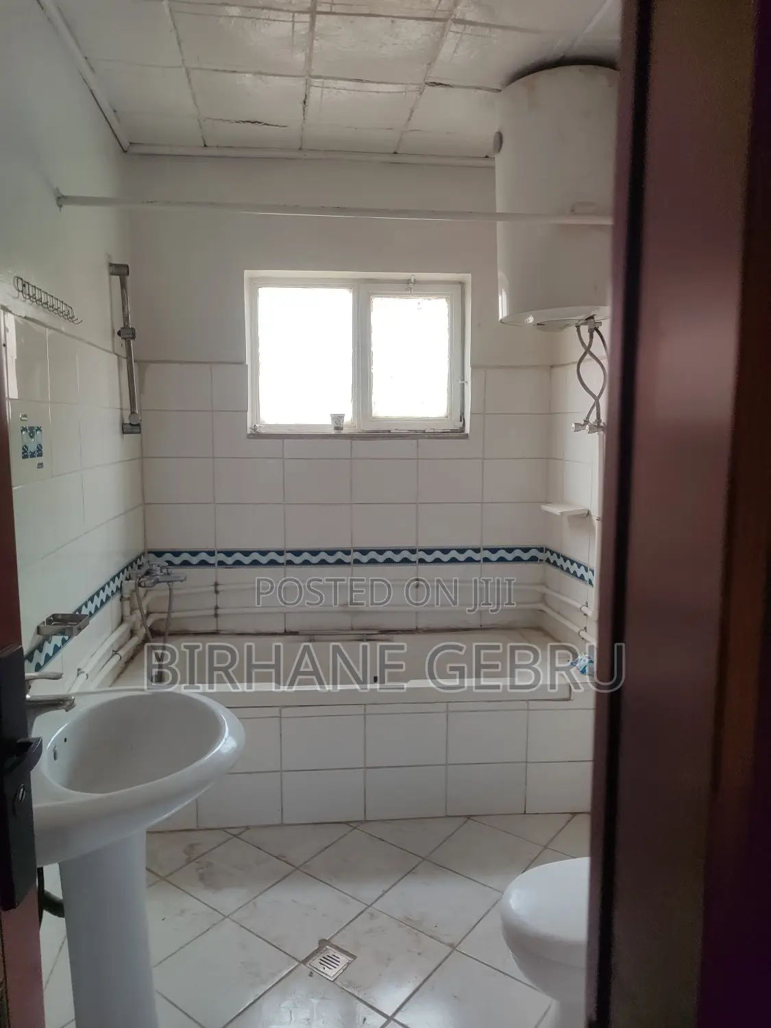 Villa House Rent for Resturant .Bergery .Office and Other Business