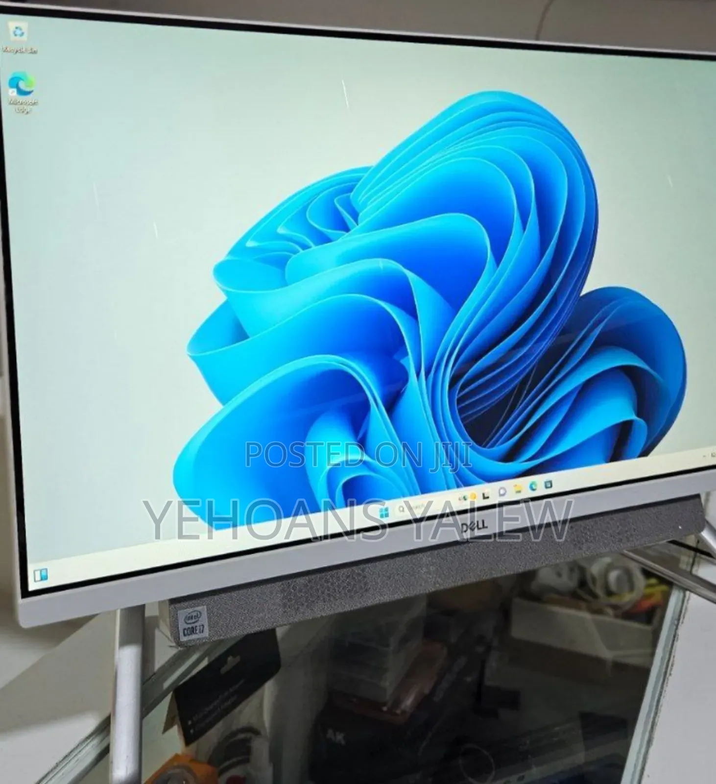 New Dell Inspiron 27 All-in-One 12GB Intel Core i7 SSD 512GB