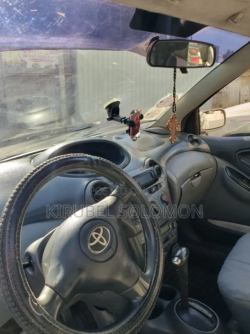 Toyota Vitz 2002 Silver