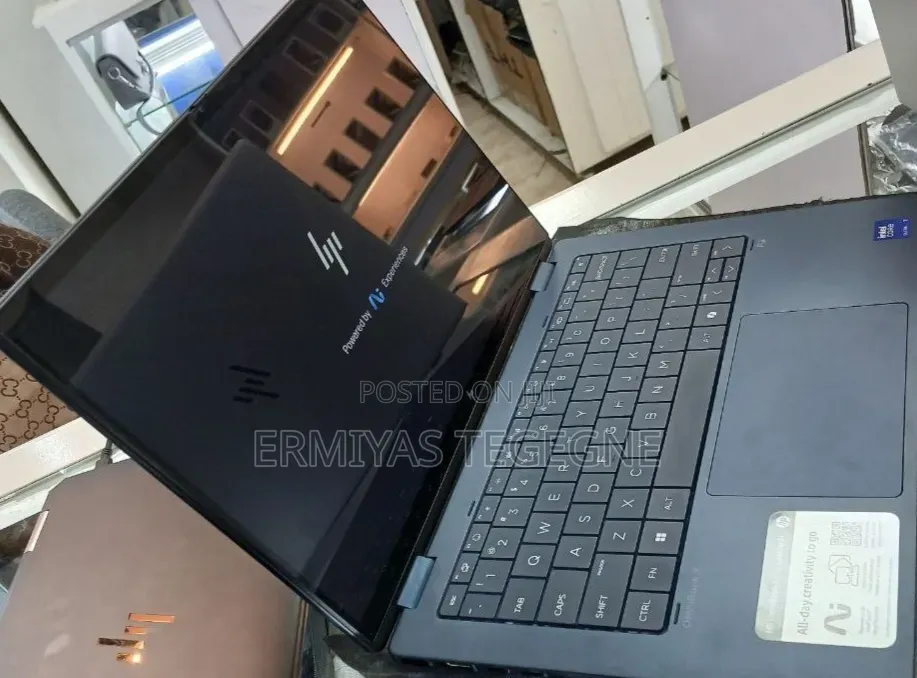 New Laptop HP OmniBook 7 14" 16GB Intel Core Ultra 7 SSD 512GB