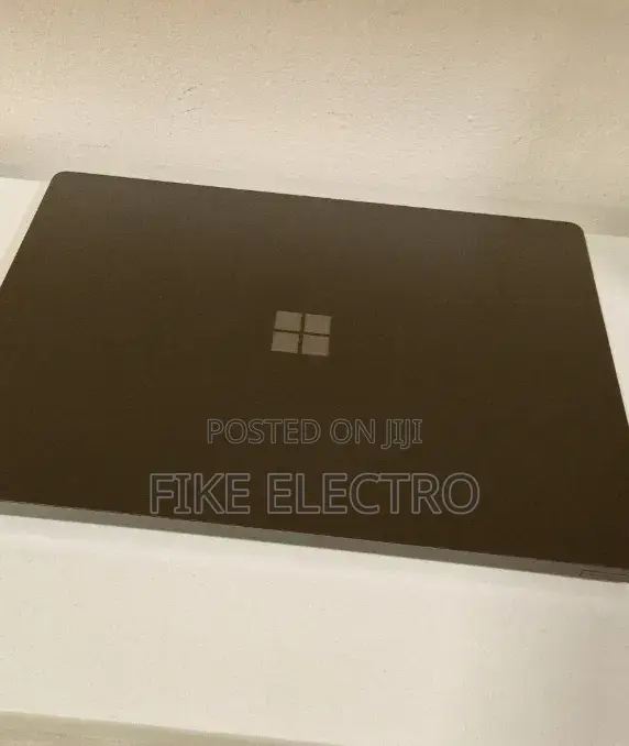 New Laptop Microsoft Surface Laptop 5 16GB Intel Core i7 SSD 512GB