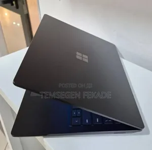 New Laptop Microsoft Surface Laptop 5 16GB Intel Core i7 SSD 512GB