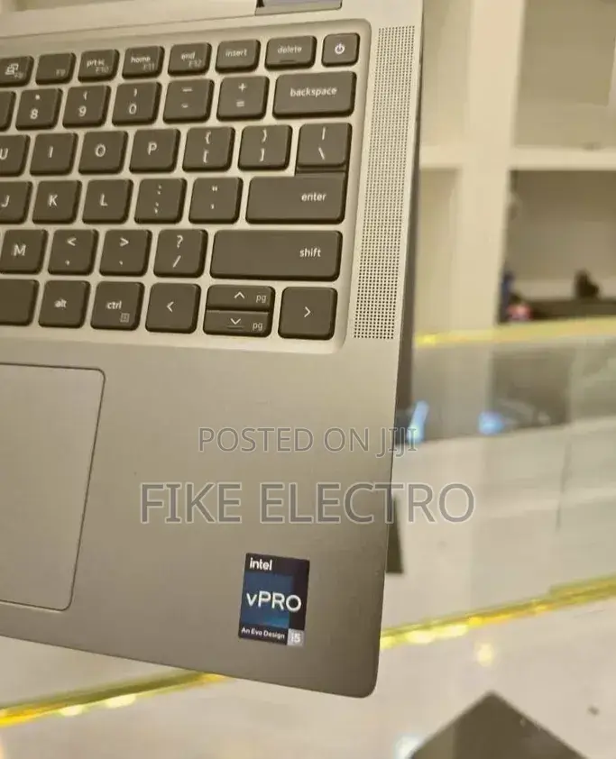 New Laptop Dell Inspiron 5548 8GB AMD Ryzen 5 SSD 256GB
