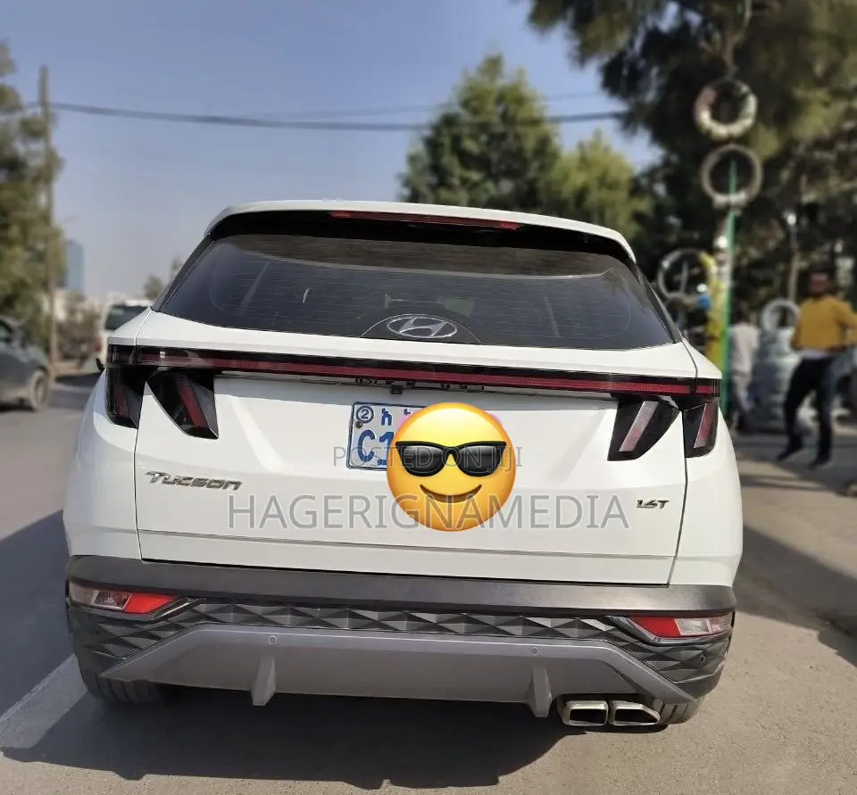 Hyundai Tucson 2022 White