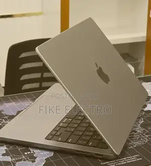 New Laptop Apple MacBook Pro 2023 M3 8GB Apple M3 Pro SSD 512GB