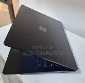 New Laptop Microsoft Surface 16GB Intel Core i7 SSD 512GB