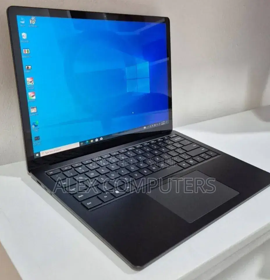 New Laptop Microsoft Surface 16GB Intel Core i7 SSD 512GB