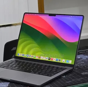 New Laptop Apple MacBook Pro 2023 M3 8GB Apple M3 Pro SSD 512GB