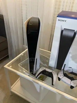 Playstation 5 1 Terabyte ከ 2 ጆይስቲክ ጋር