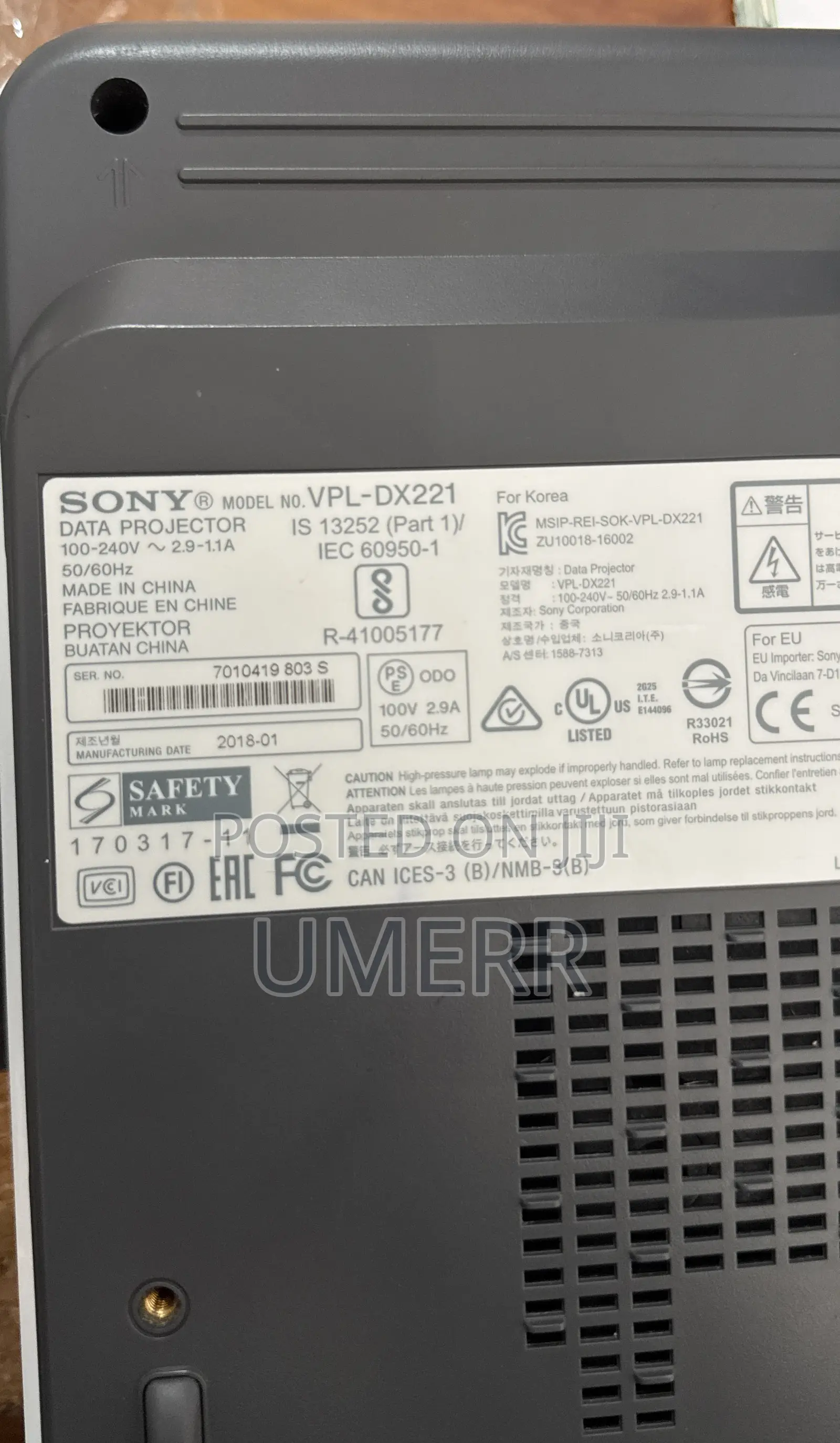 Projector VPL Dx221