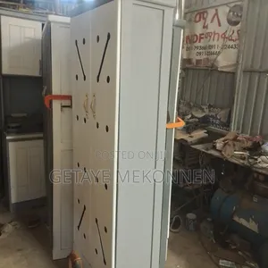 የጫማ መደርደሪያ ቁመቱ 180*60