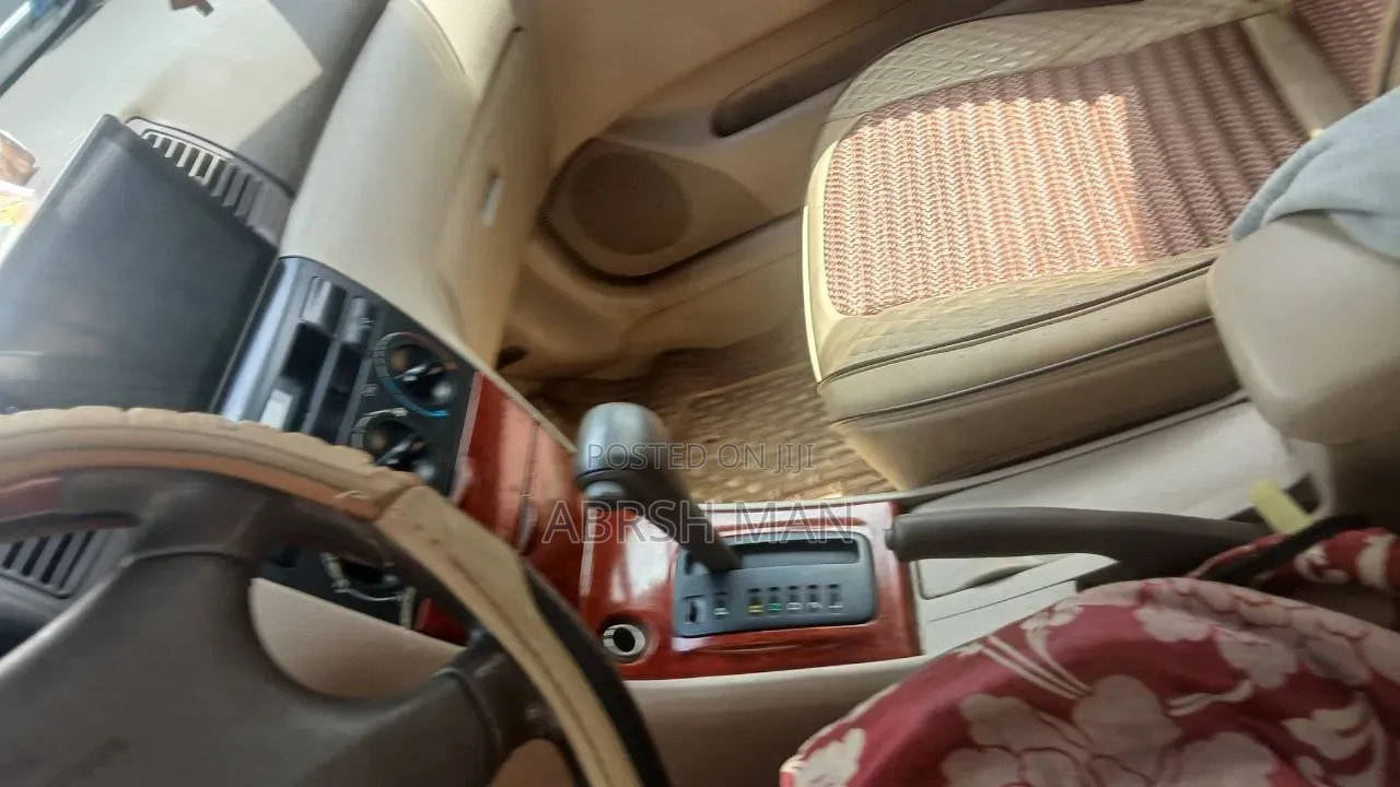 Toyota Corolla 2003 Ivory