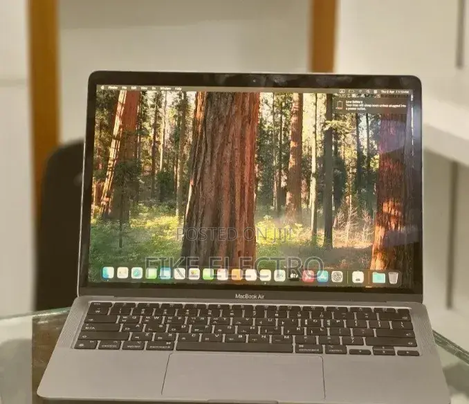 New Laptop Apple MacBook Air 2020 M1 8GB Apple M1 SSD 256GB