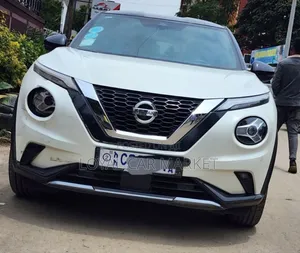 Nissan Juke 2022 White