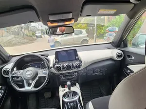 Nissan Juke 2022 White