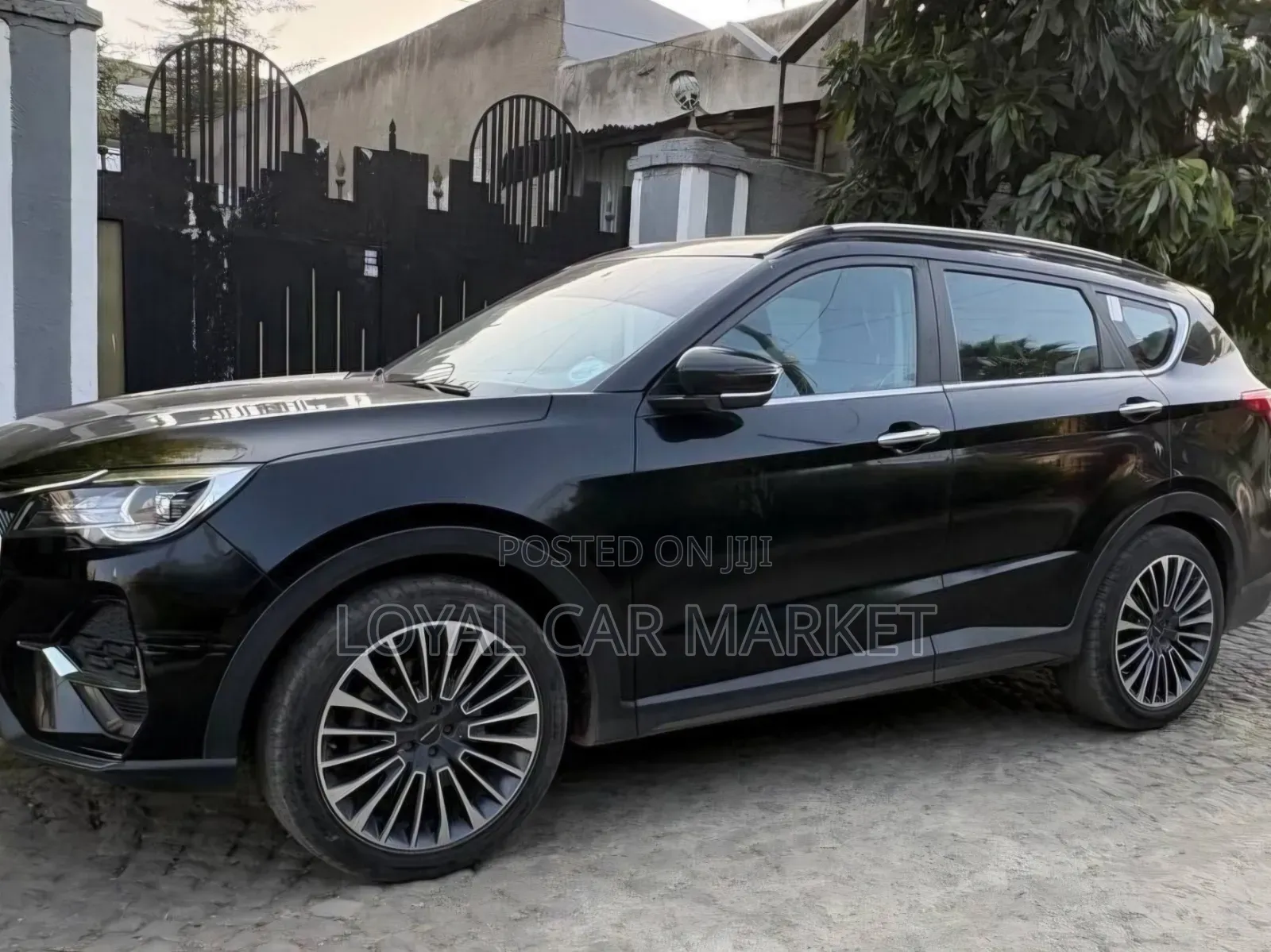 Jetour X70 1.5 7-Seater FWD 2022 Black