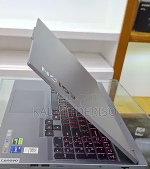 New Laptop Lenovo Legion 5 32GB Intel Core Ultra 9 SSD 1T