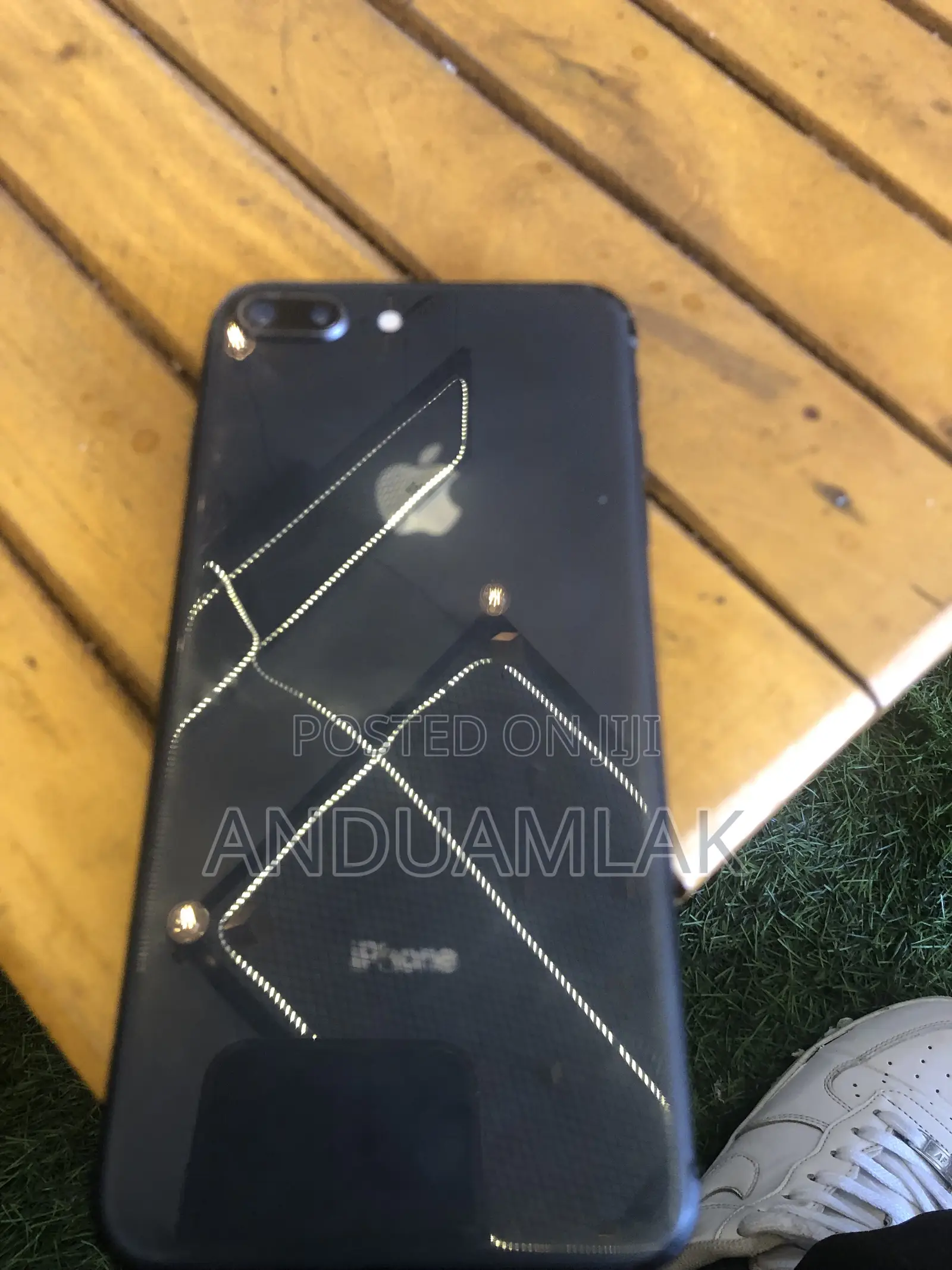 Apple iPhone 8 Plus 64 GB Black