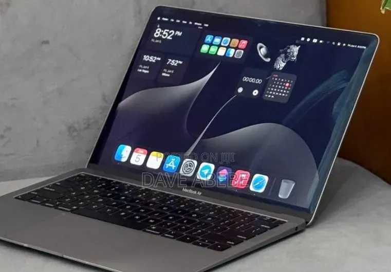 New Laptop Apple MacBook Air 2019 8GB Intel Core i5 SSD 256GB