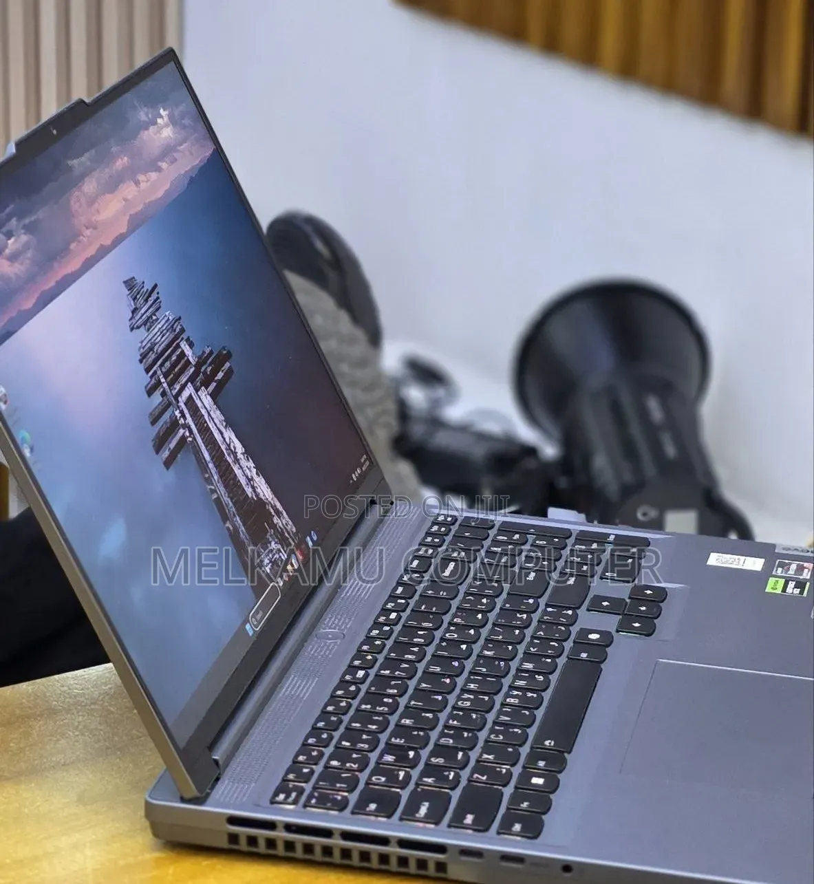 New Laptop Lenovo Legion 5 16GB AMD Ryzen 7 SSD 1T